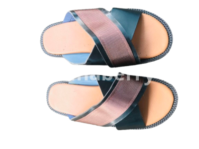 HappyFeet Slipper Sz. 39