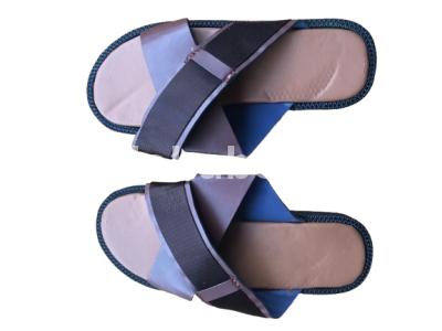 HappyFeet Mens Slipper Sz. 41