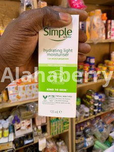Simple white hydrating light moisturiser